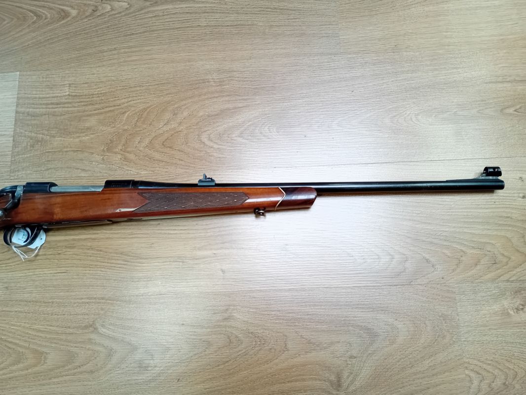 CF2 300 WIN MAG3