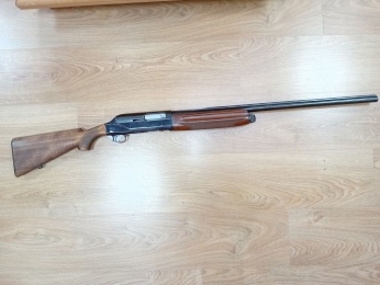 BREDA SEMI AUTO CALIBRE 12X70