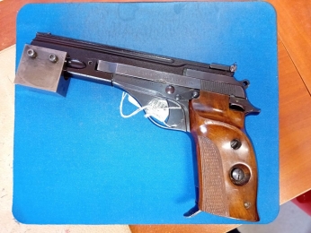 BERETTA 76 CALIBRE 22LR